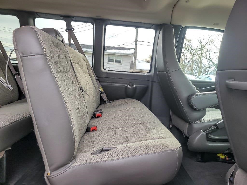 2021 GMC Savana 3500 LT