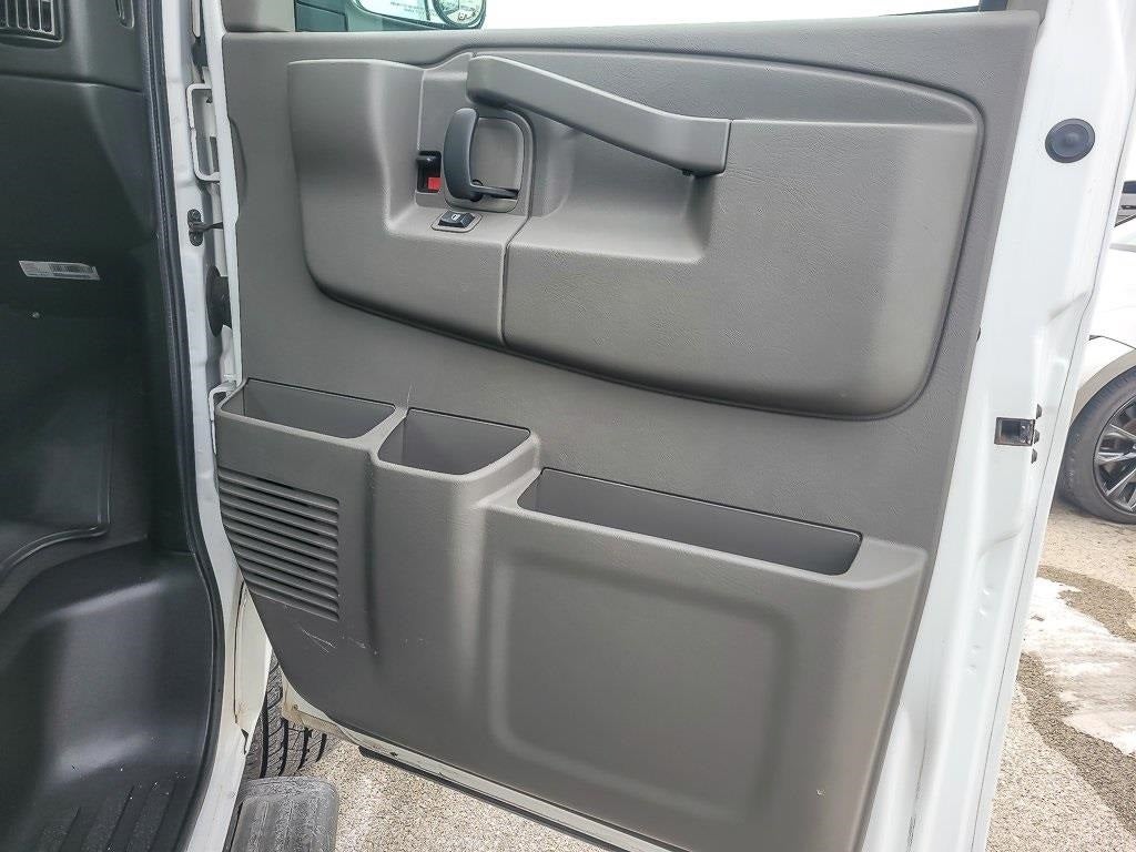 2021 GMC Savana 3500 LT