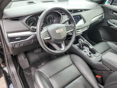 2023 Cadillac XT4 Premium Luxury