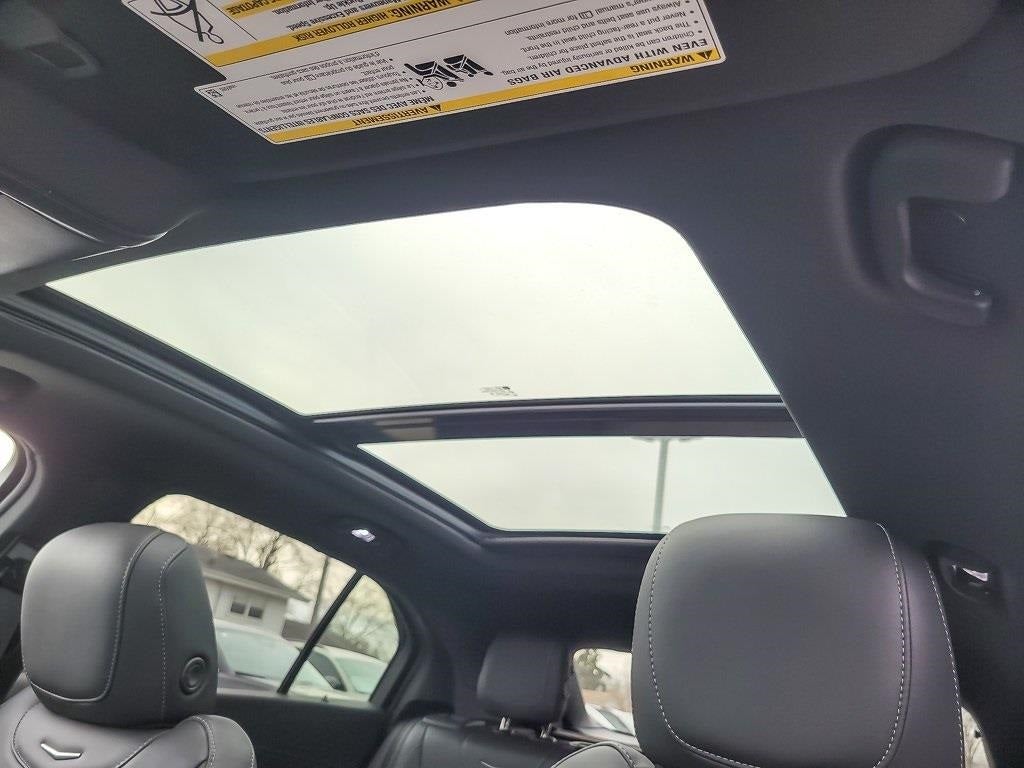 2023 Cadillac XT4 Premium Luxury