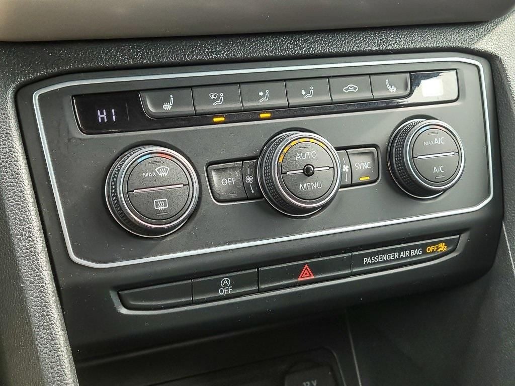 2020 Volkswagen Atlas Cross Sport 2.0T SE w/Technology 4Motion