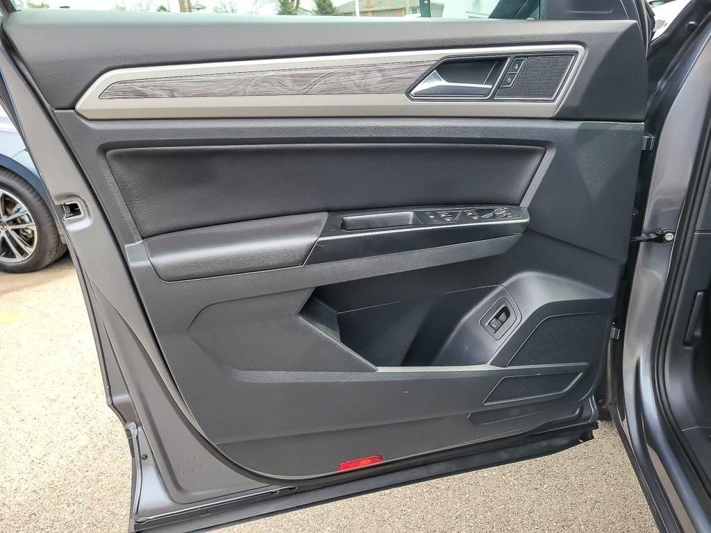 2020 Volkswagen Atlas Cross Sport 2.0T SE w/Technology 4Motion