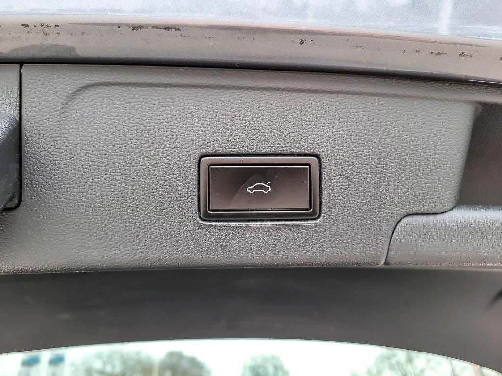 2020 Volkswagen Atlas Cross Sport 2.0T SE w/Technology 4Motion