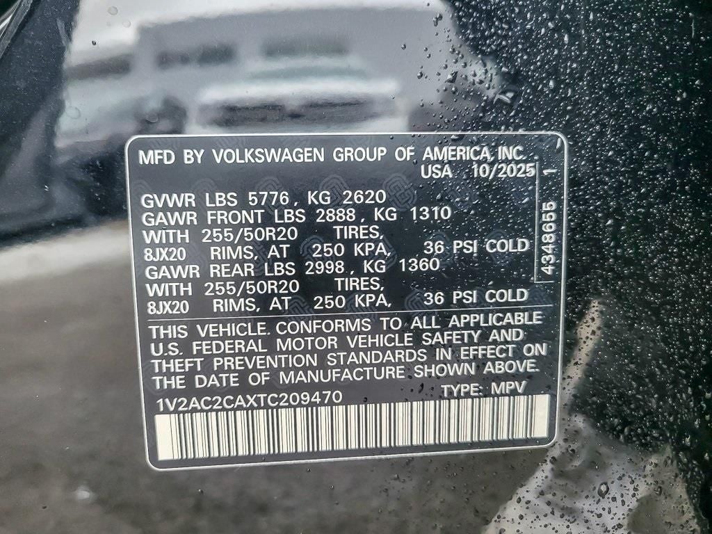 2026 Volkswagen Atlas Cross Sport 2.0T SEL R-Line Black