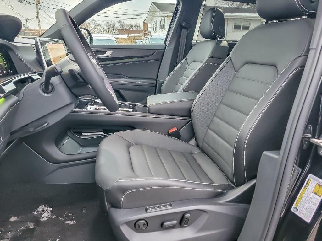 2026 Volkswagen Atlas Cross Sport 2.0T SEL R-Line Black