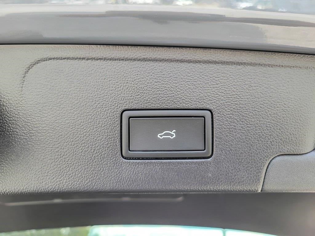 2026 Volkswagen Atlas Cross Sport 2.0T SEL