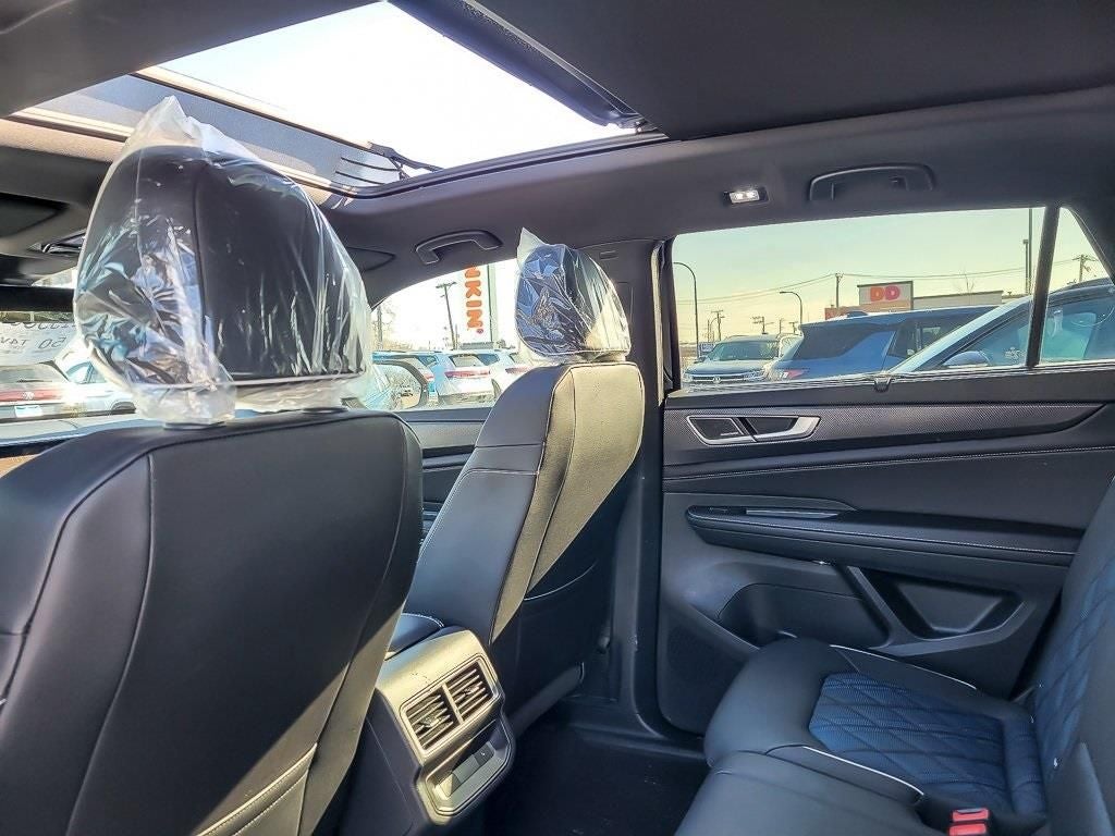 2026 Volkswagen Atlas Cross Sport 2.0T SEL Premium R-Line