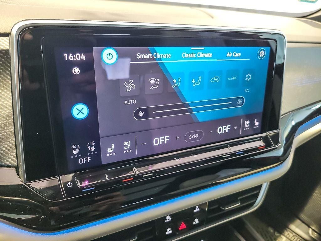 2025 Volkswagen Atlas Cross Sport 2.0T SEL Premium R-Line