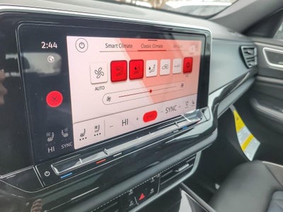 2025 Volkswagen Atlas Cross Sport 2.0T SEL Premium R-Line