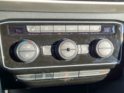 2023 Volkswagen Atlas Cross Sport 3.6L V6 SEL Premium R-Line