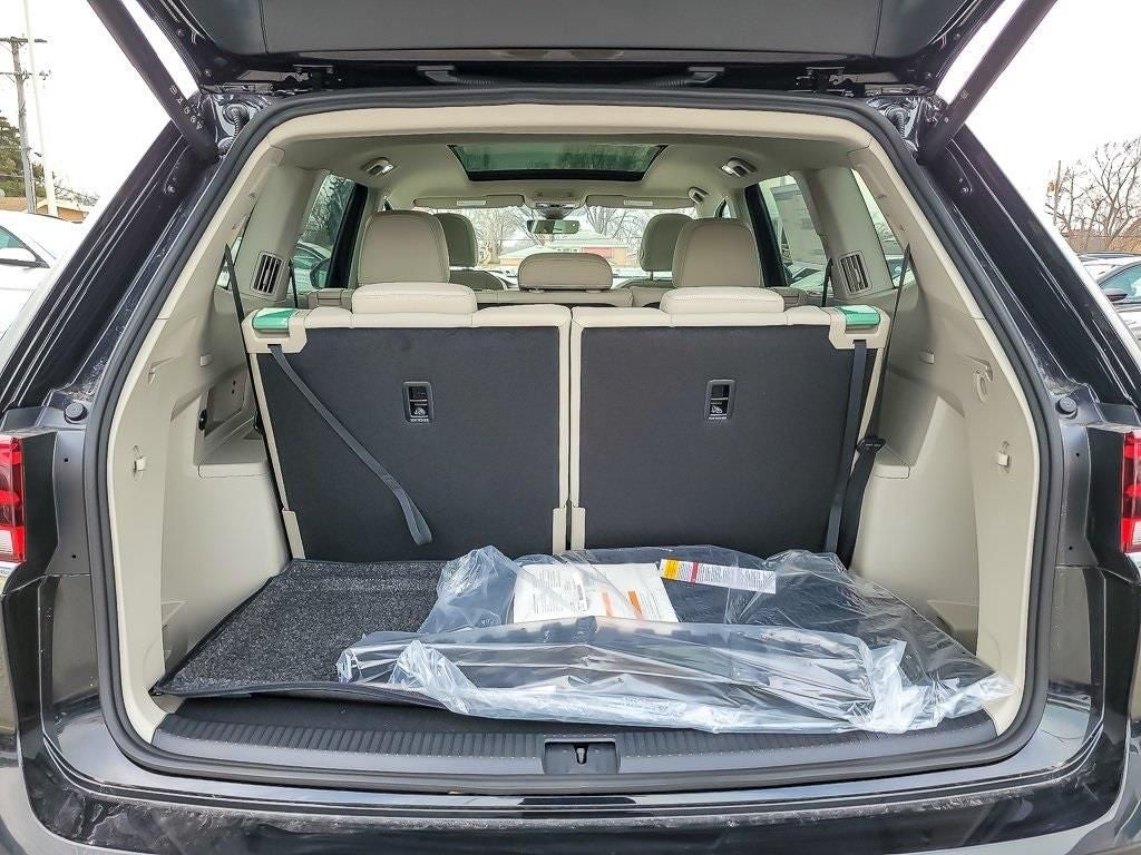 2026 Volkswagen Atlas 2.0T SEL Premium R-Line