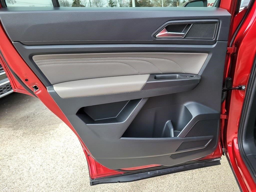 2023 Volkswagen Atlas Cross Sport 2.0T SE w/Technology