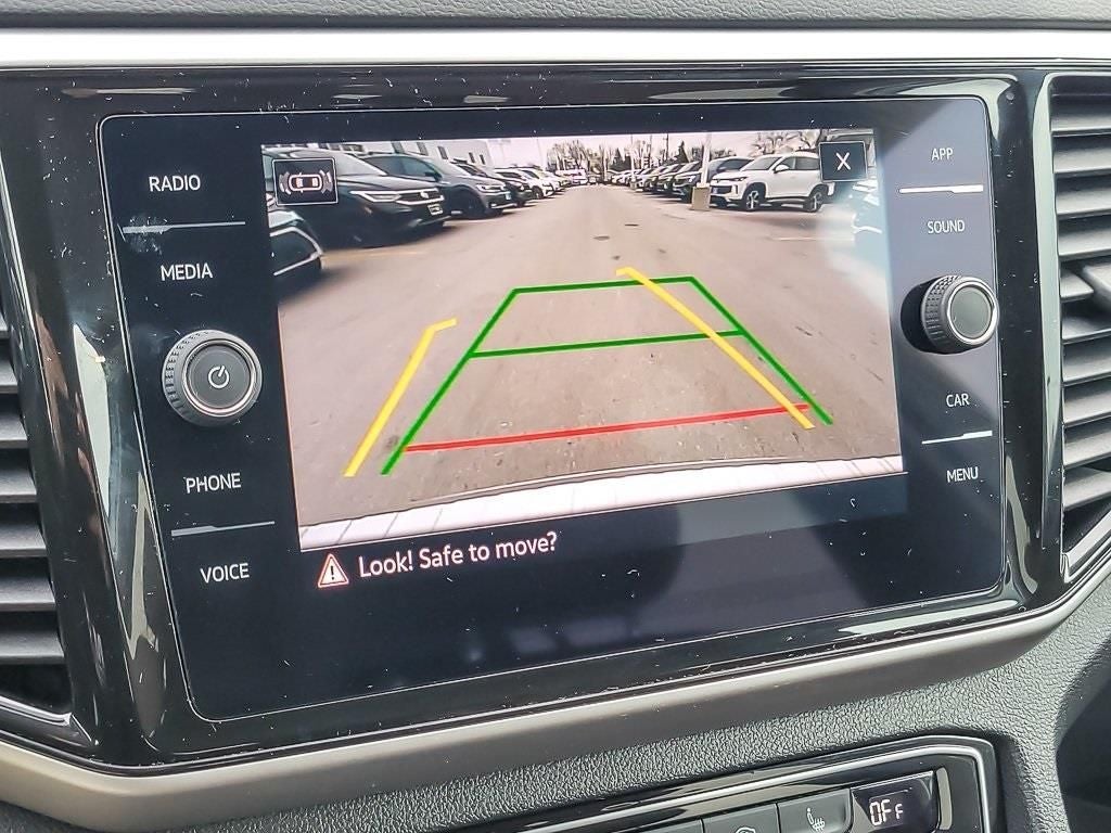 2022 Volkswagen Atlas 3.6L V6 SE w/Technology