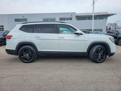 2022 Volkswagen Atlas 3.6L V6 SE w/Technology
