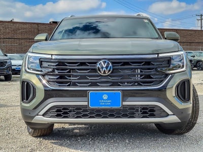 2026 Volkswagen Atlas Cross Sport 2.0T SE w/Technology