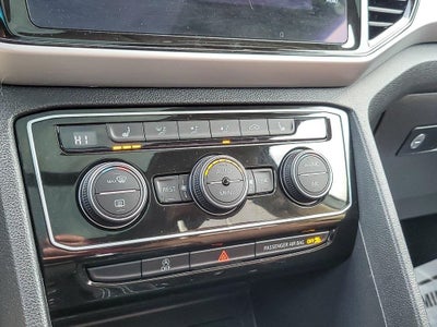 2022 Volkswagen Atlas 2.0T SE w/Technology