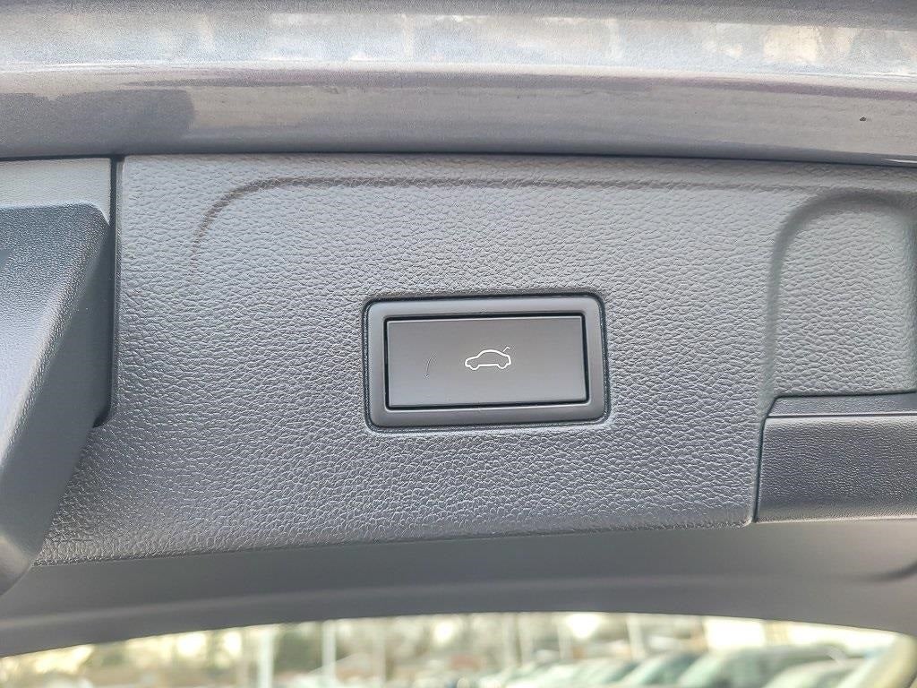 2022 Volkswagen Atlas 2.0T SE w/Technology