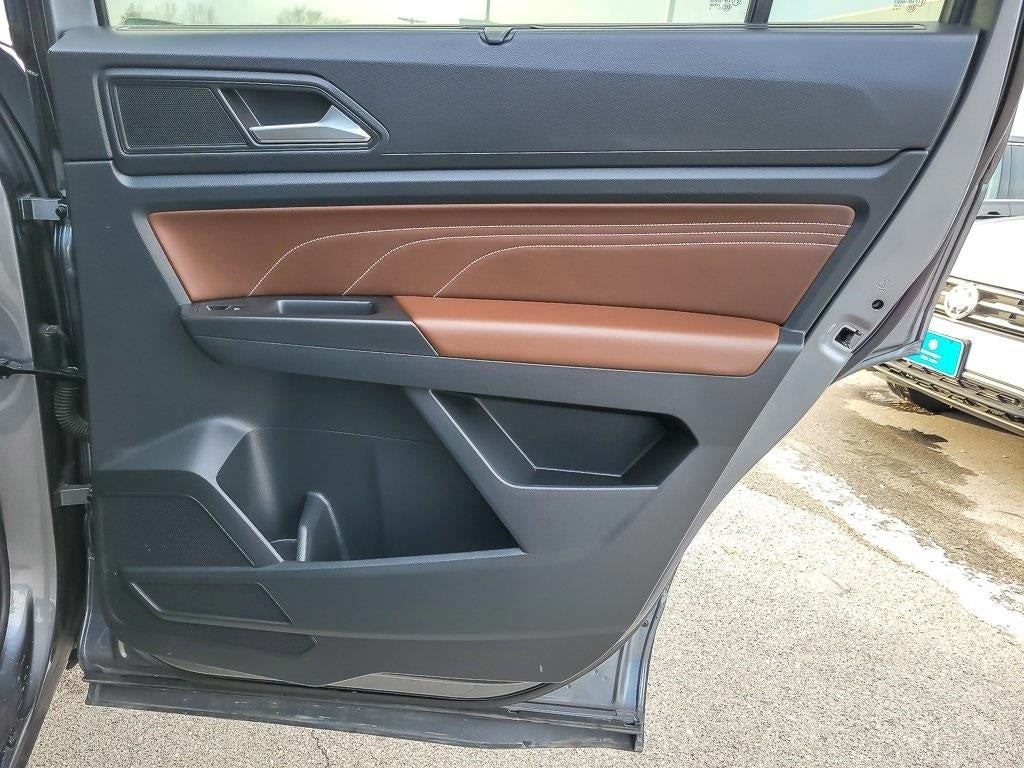 2022 Volkswagen Atlas 2.0T SE w/Technology