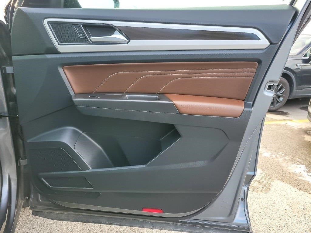 2022 Volkswagen Atlas 2.0T SE w/Technology