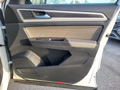 2022 Volkswagen Atlas 3.6L V6 SE w/Technology