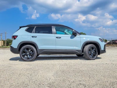 2025 Volkswagen Taos 1.5T SE Black