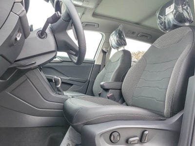 2026 Volkswagen Taos 1.5T SE Black