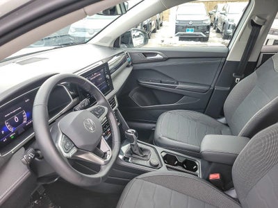 2025 Volkswagen Taos 1.5T SE Black