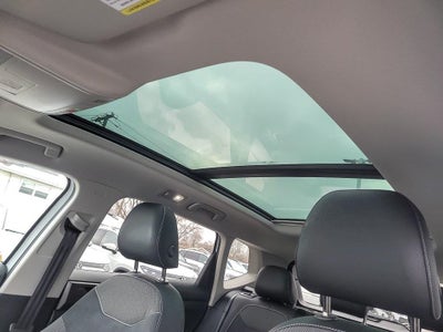 2025 Volkswagen Taos 1.5T SE Black