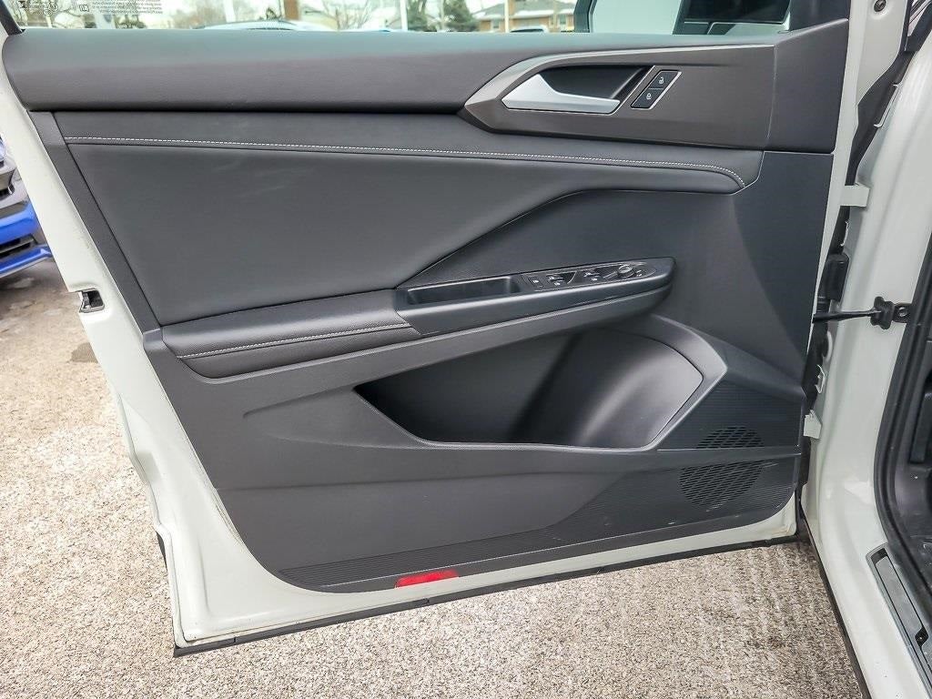 2025 Volkswagen Taos 1.5T SE Black