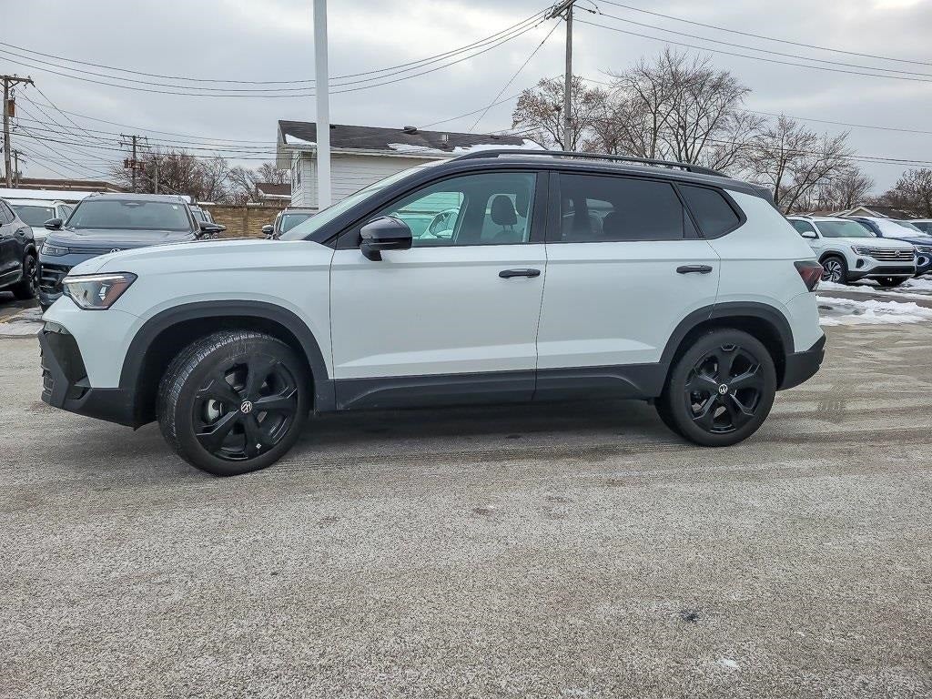 2025 Volkswagen Taos 1.5T SE Black