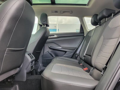 2025 Volkswagen Taos 1.5T SE Black