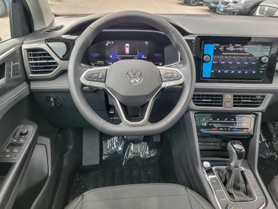 2025 Volkswagen Taos 1.5T SE Black