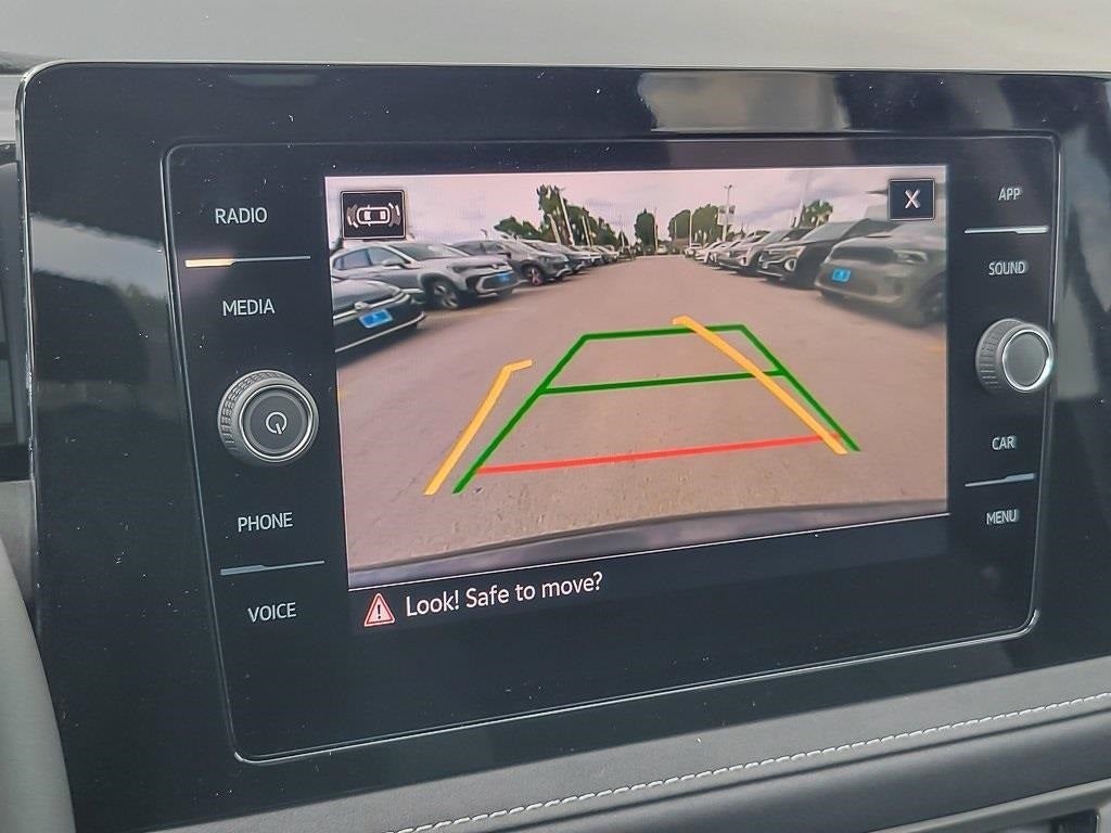 2025 Volkswagen Taos 1.5T SE Black