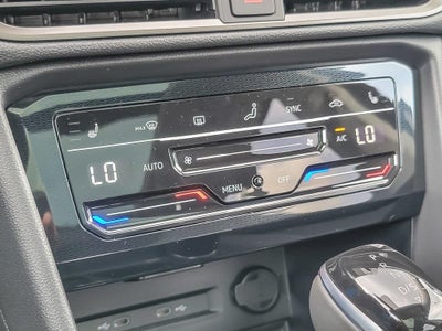 2025 Volkswagen Taos 1.5T SE Black