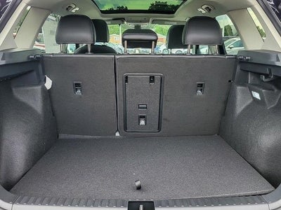 2025 Volkswagen Taos 1.5T SE Black