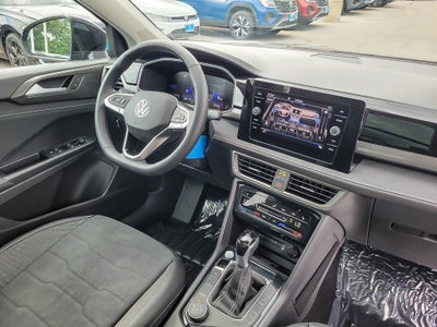 2025 Volkswagen Taos 1.5T SE Black