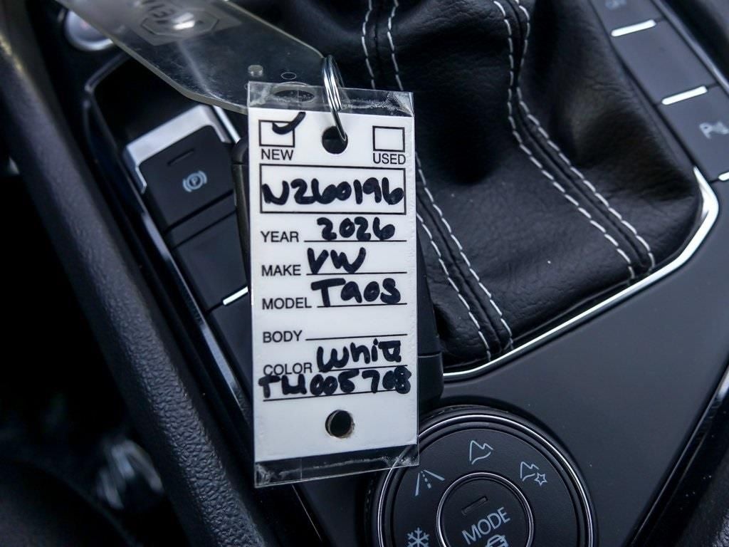2026 Volkswagen Taos 1.5T SEL