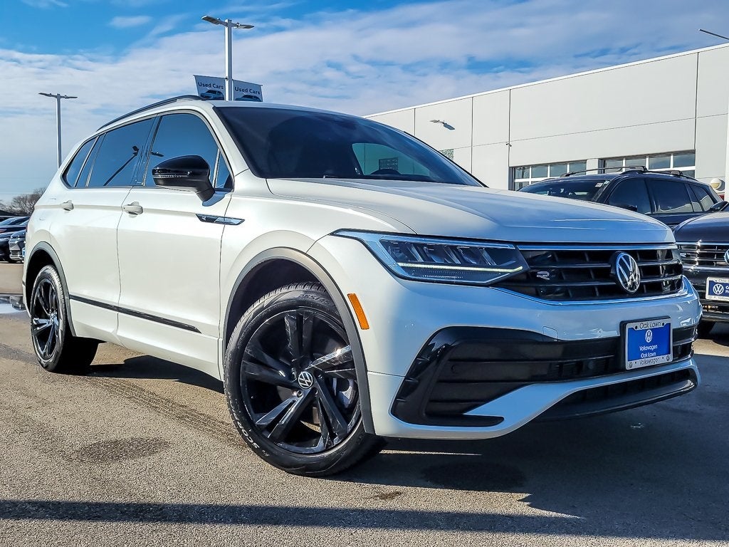 2023 Volkswagen Tiguan SE R-LINE BLACK