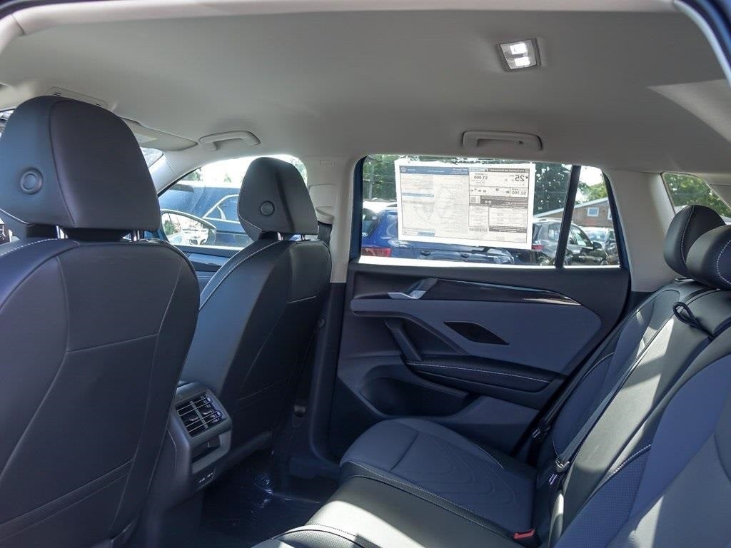 2025 Volkswagen Tiguan 2.0T SE