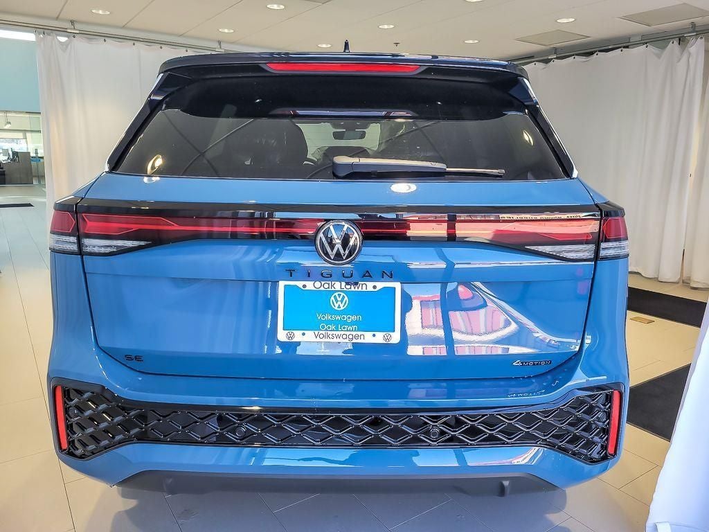 2026 Volkswagen Tiguan 2.0T SE R-Line Black