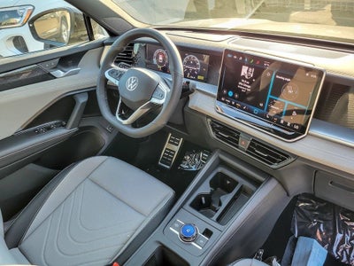 2025 Volkswagen Tiguan 2.0T SE R-Line Black