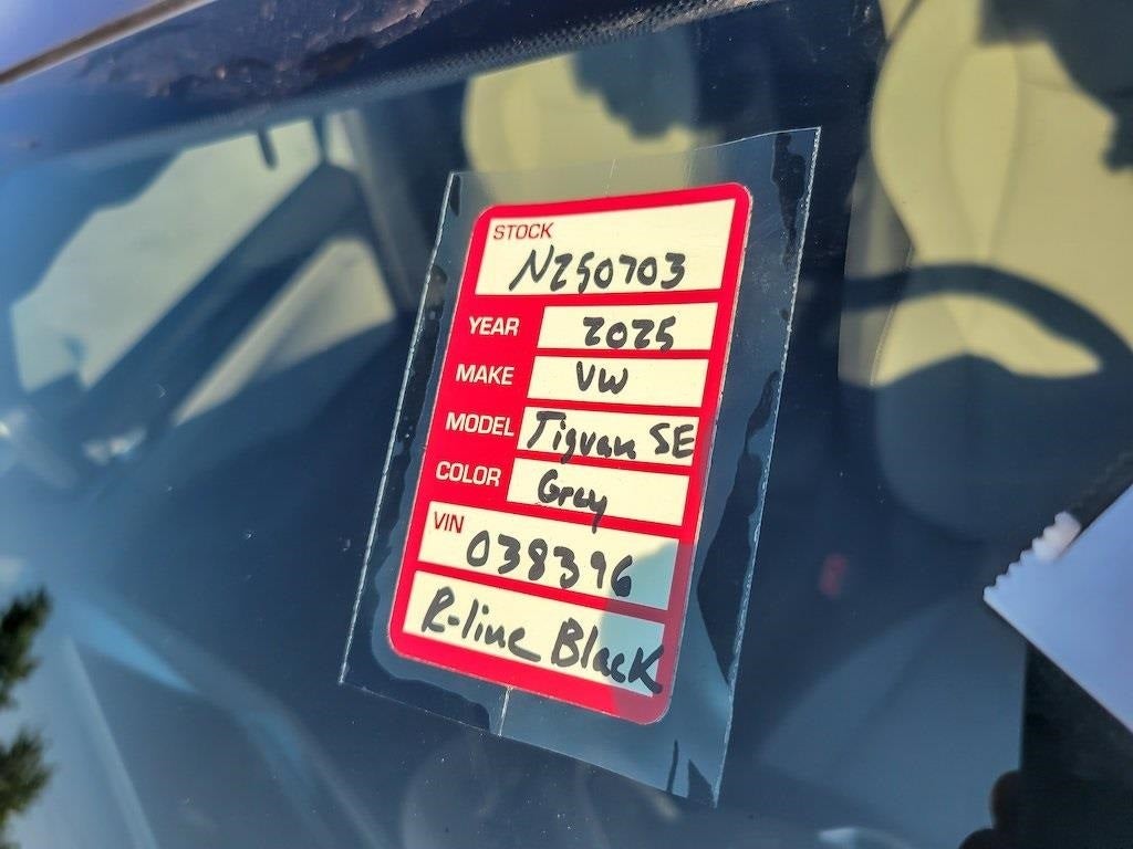 2025 Volkswagen Tiguan 2.0T SE R-Line Black