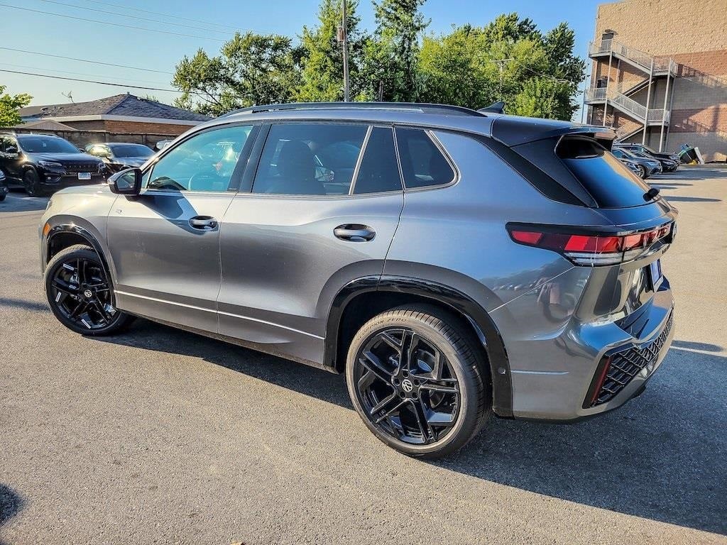 2025 Volkswagen Tiguan 2.0T SE R-Line Black