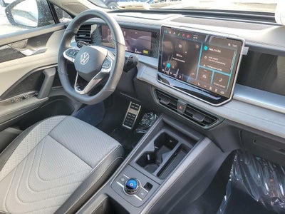 2026 Volkswagen Tiguan 2.0T SE R-Line Black