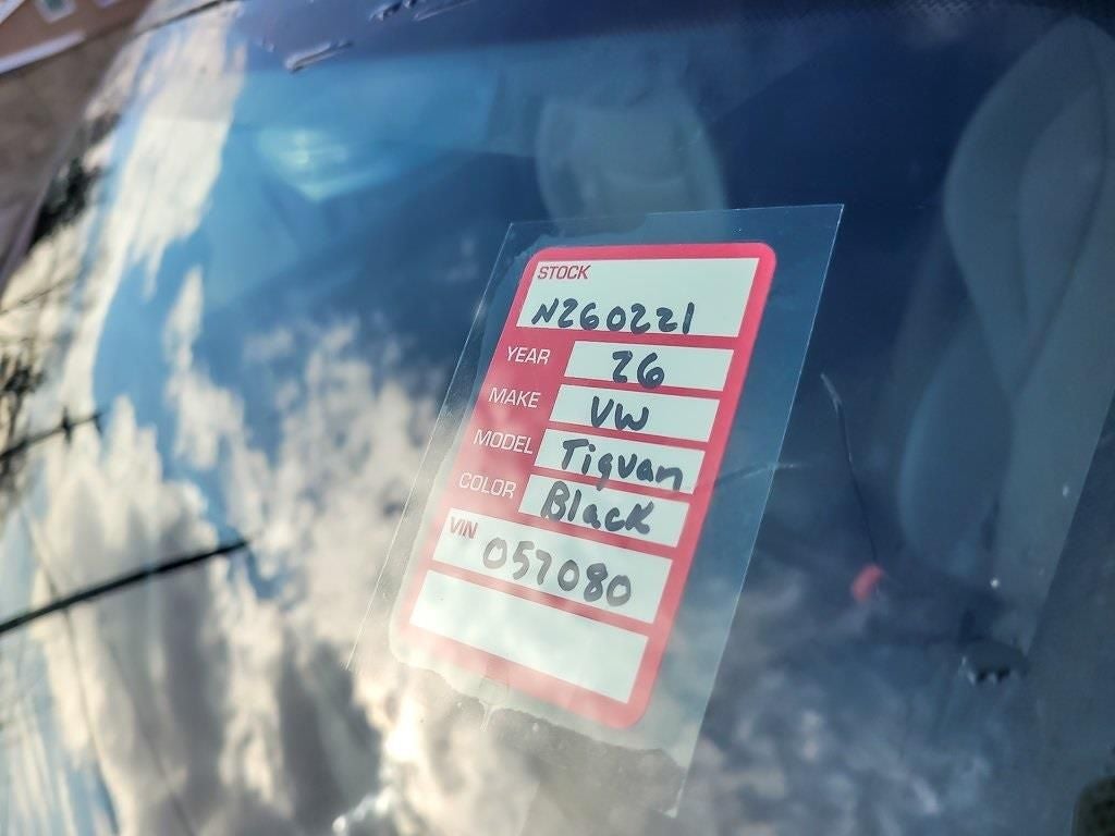 2026 Volkswagen Tiguan 2.0T SE R-Line Black