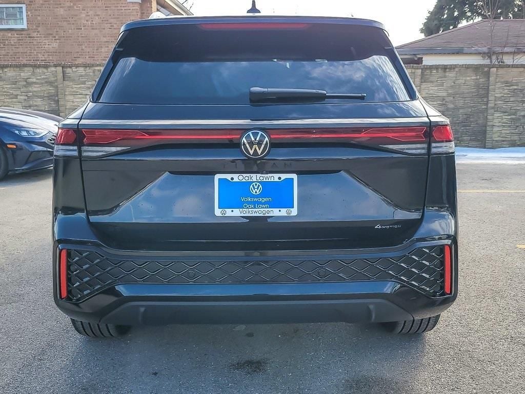 2026 Volkswagen Tiguan 2.0T SE R-Line Black