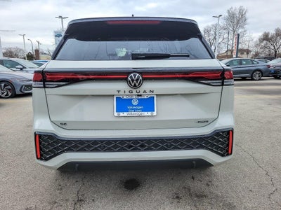 2026 Volkswagen Tiguan 2.0T SE R-Line Black