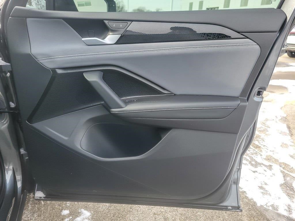 2025 Volkswagen Tiguan 2.0T SE R-Line Black