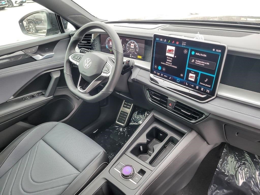 2026 Volkswagen Tiguan 2.0T SE R-Line Black