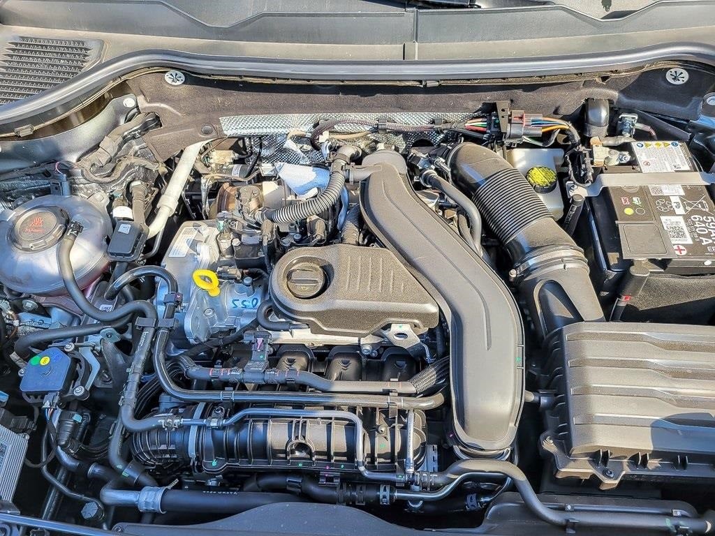 2025 Volkswagen Taos 1.5T SE